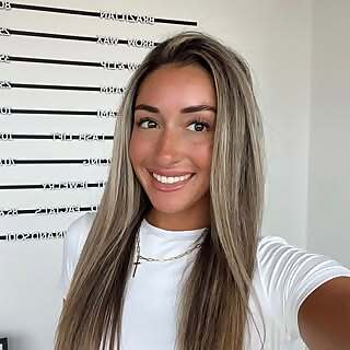 files/taylor_5fd9b6f8-1ee4-4a38-9420-d82868bb6c96.jpg